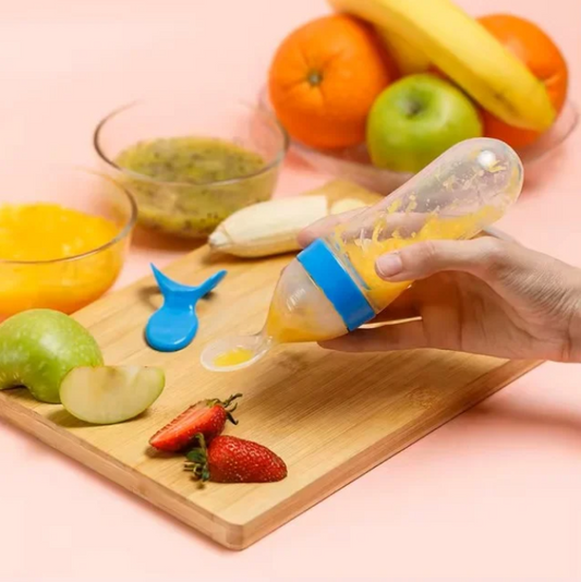 Lingurita de silicon cu rezervor pentru bebelusi Tyry.Hu®